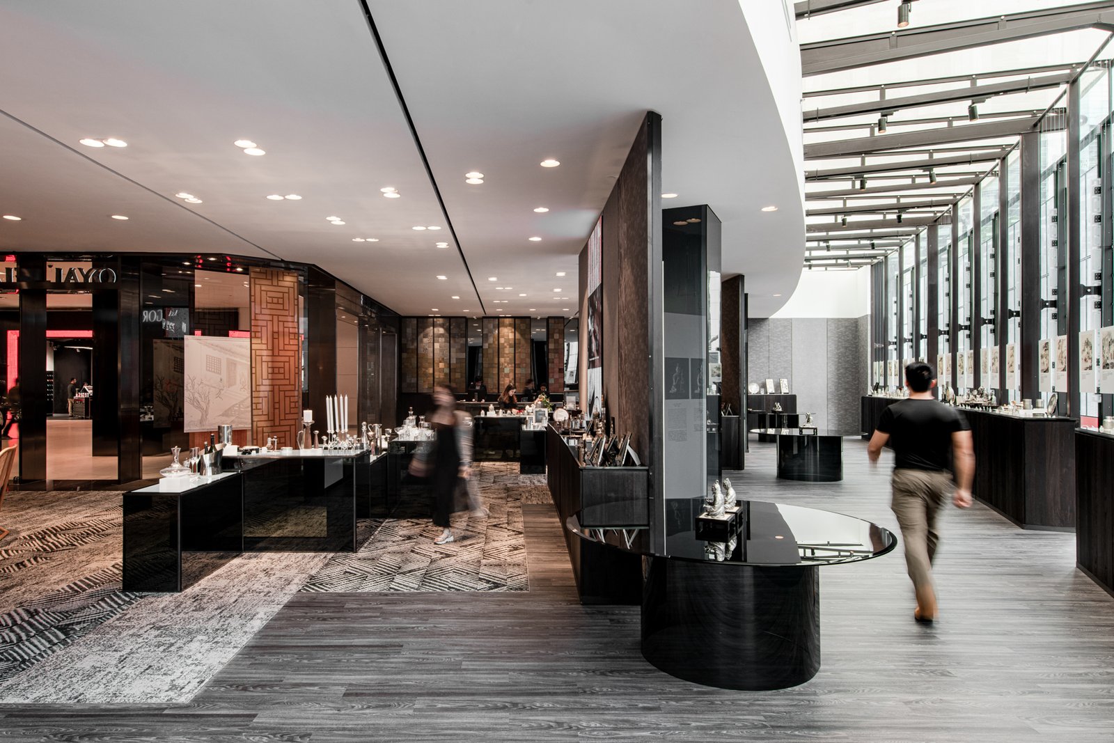 丰富的锡镴遗产，具有真实的风格。