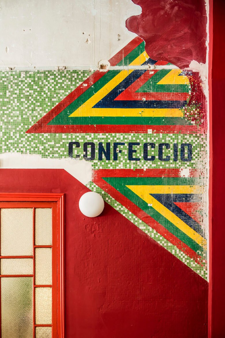 贝克特大厅 / Flores & Prats 剧院和国际戏剧中心