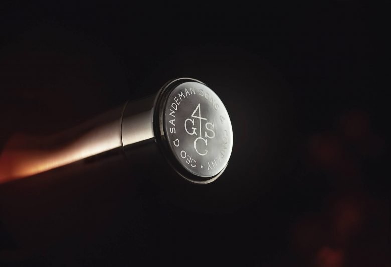 Sandeman Veil / 非常老的黄褐色波尔图 by VOLTA Brand Shaping Studio Sandeman Veil / 非常老的黄褐色波尔图 by VOLTA Brand Shaping Studio