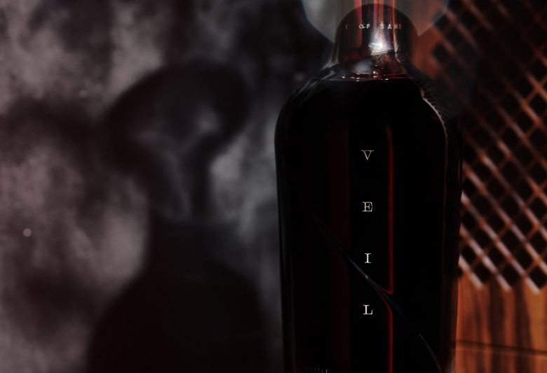 Sandeman Veil / 非常老的黄褐色波尔图 by VOLTA Brand Shaping Studio Sandeman Veil / 非常老的黄褐色波尔图 by VOLTA Brand Shaping Studio