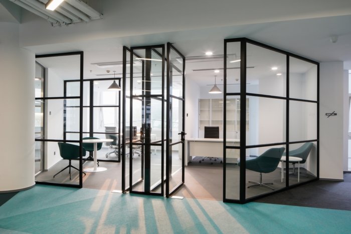 Crossboundaries 旗下三联办事处