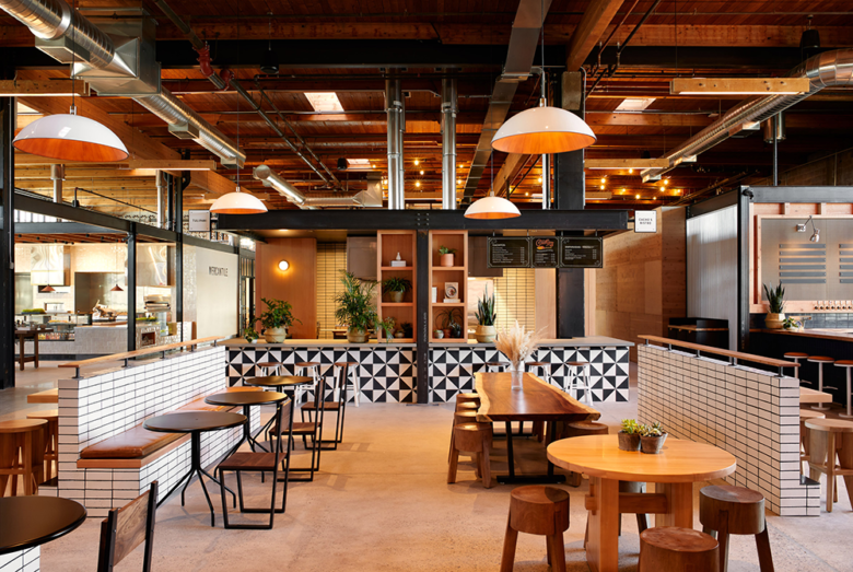 Islyn Studio 的锯木厂市场