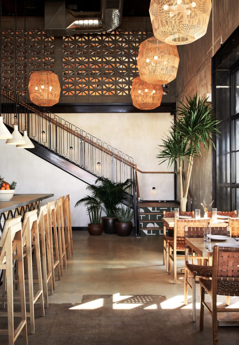 Islyn Studio 的锯木厂市场