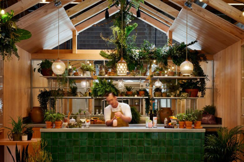 Islyn Studio 的锯木厂市场