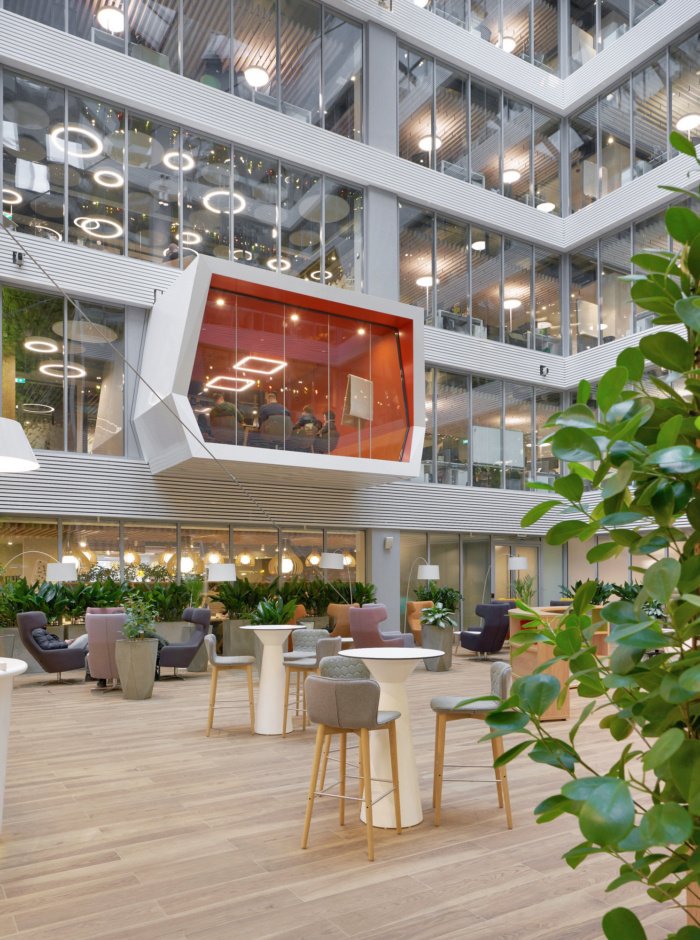 Sberbank 总部由 Evolution Design 与 T+T Architects 共同设计