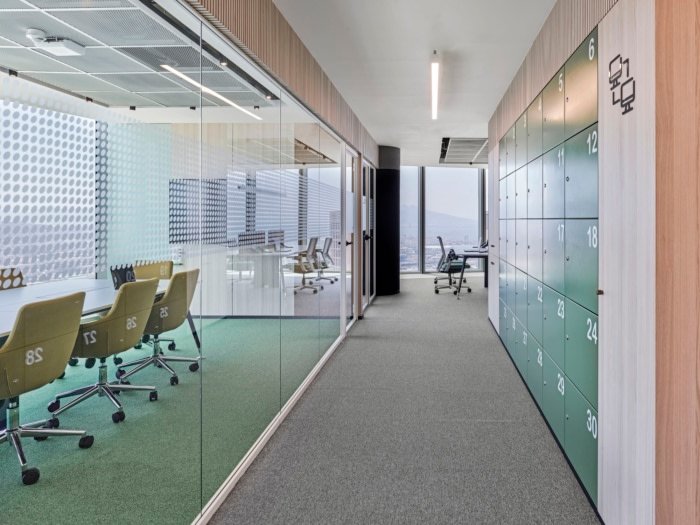 施耐德电气办公室由 Studio 13 Architects 设计