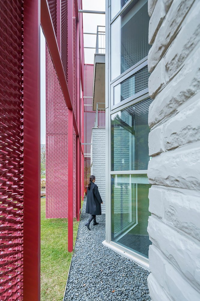 BCHO Partners 设计的屏风双屋 BCHO Partners 设计的屏风双屋