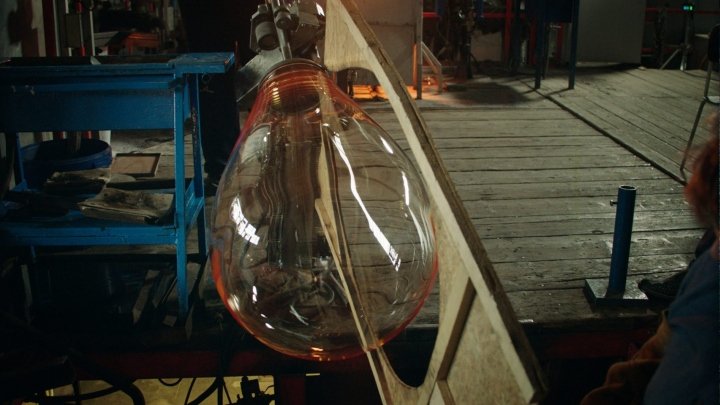 Bomma 的雕塑灯饰吊坠