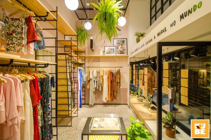 Kube Arquitetura 设计的 Self+ 商店，里约热内卢 – 巴西