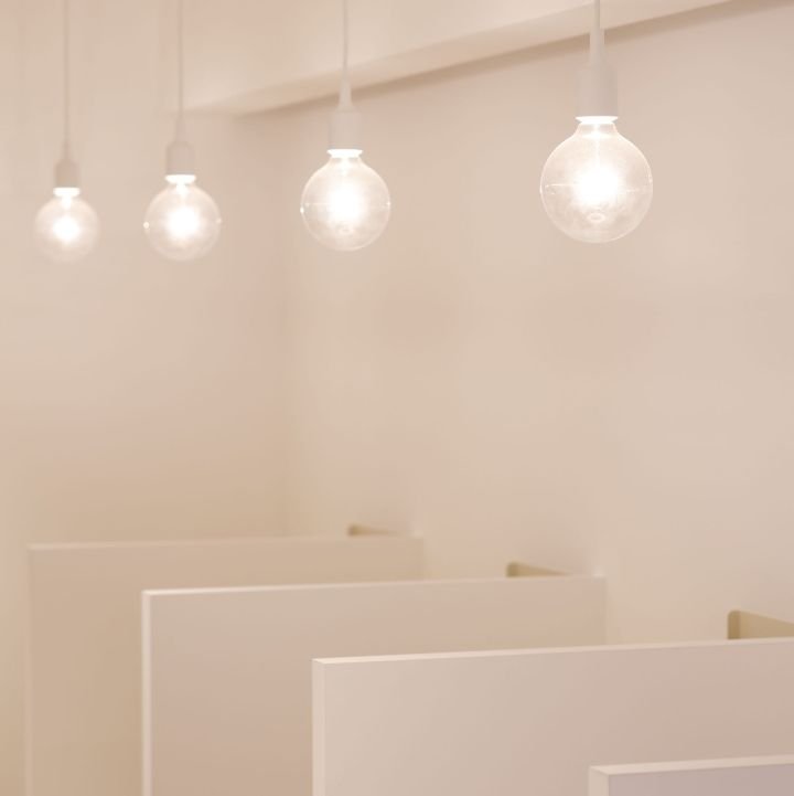 Sengoku Unagi Seikotsuin by Makiko Yamaguchi / HEADSTARTS, Tokyo – Japan