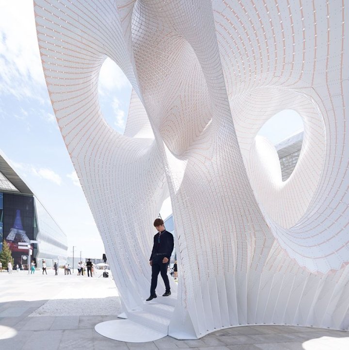 “最低限度 | Maxima”装置由 Marc Fornes 设计，哈萨克斯坦阿斯塔纳