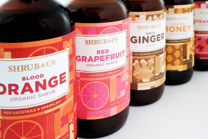 Shrub & Co 标签由 Nørvik Design 设计 Shrub & Co 标签由 Nørvik Design 设计