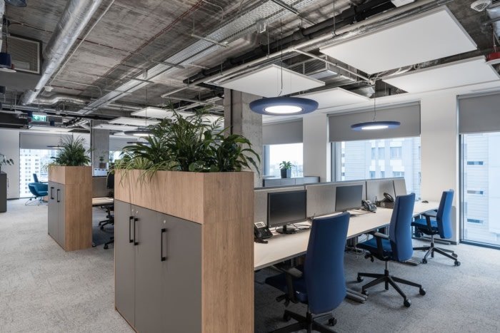 信号伊杜纳办公室由 BIT Creative Barnaba Grzelecki 设计