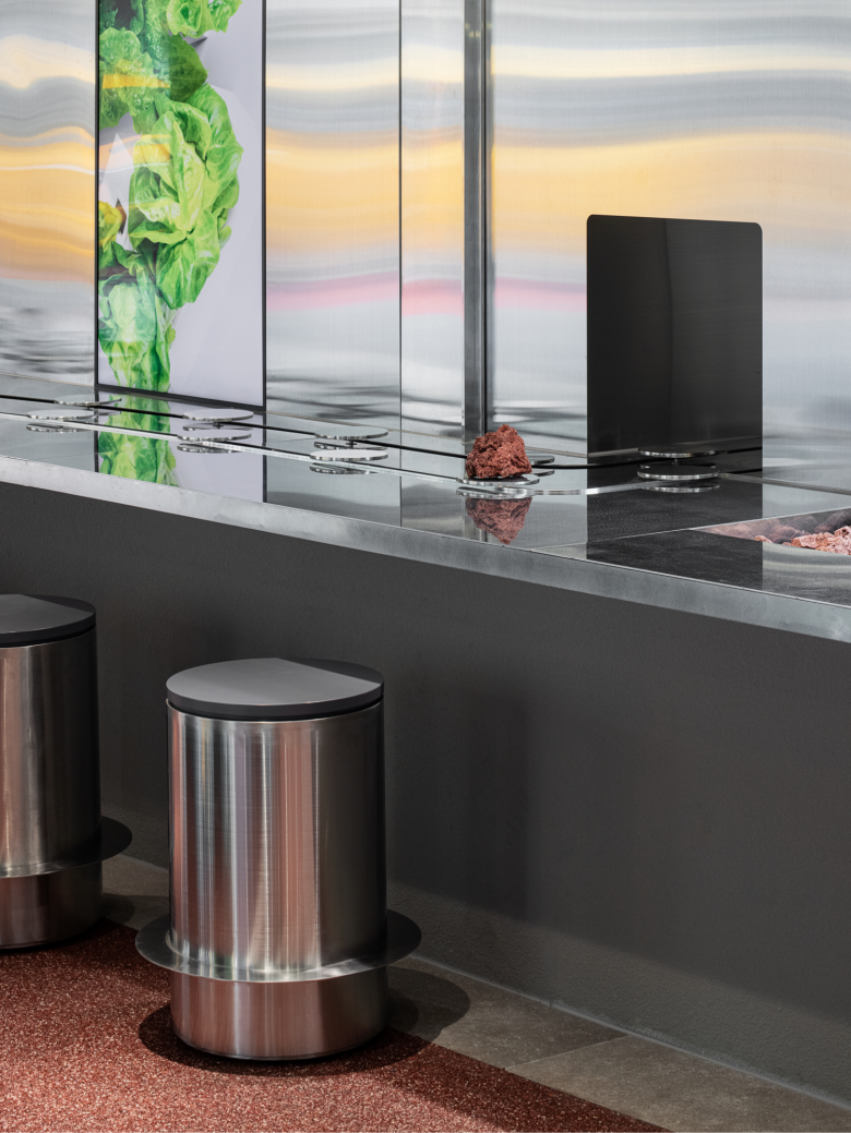 Sik Mul Sung 咖啡馆 by unseenbird