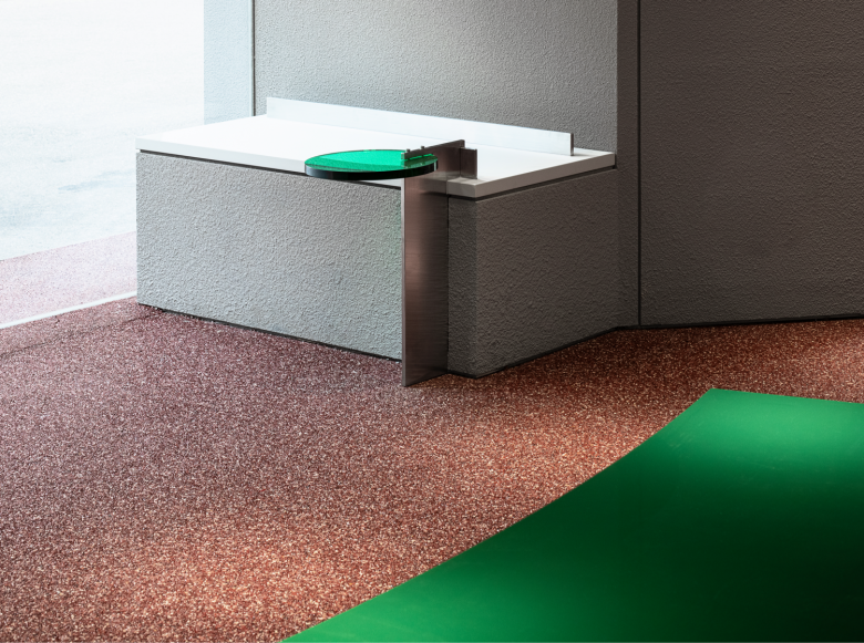 Sik Mul Sung 咖啡馆 by unseenbird