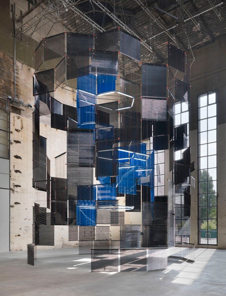 Silo of Silence – Clicked Core，作者：Haegue Yang，柏林 – 德国