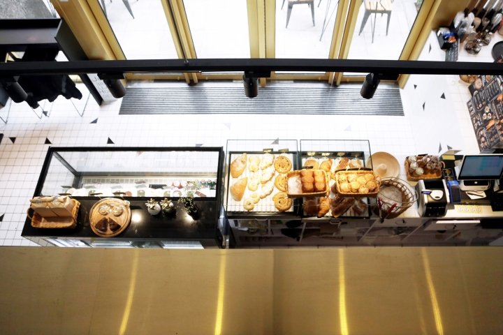 Shark Shark 空气烤箱面包店，中国上海