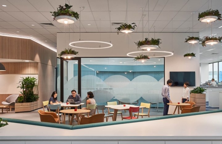 新加坡 PLH & Geyer 设计的 Sivantos 总部 新加坡 PLH & Geyer 设计的 Sivantos 总部