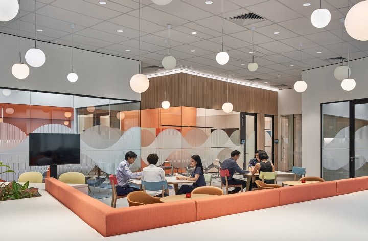 新加坡 PLH & Geyer 设计的 Sivantos 总部 新加坡 PLH & Geyer 设计的 Sivantos 总部