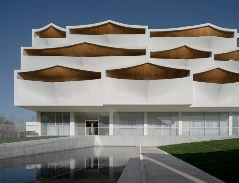 由 Domain Architects 设计的 Sky Yards 酒店