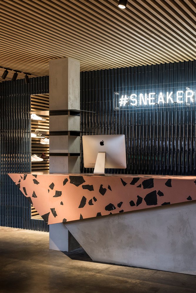 阿姆斯特丹运动鞋区 by Barde + vanVoltt