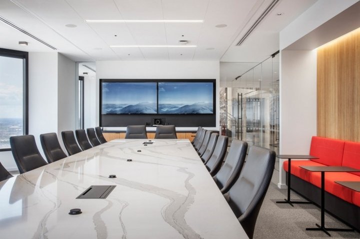 法国兴业银行办公室，由 Ted Moudis Associates 设计，芝加哥 - 伊利诺伊州