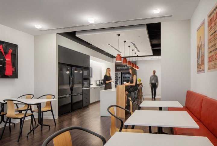 法国兴业银行办公室,由 Ted Moudis Associates 设计,芝加哥 - 伊利诺伊州 法国兴业银行办公室,由 Ted Moudis Associates 设计,芝加哥 - 伊利诺伊州