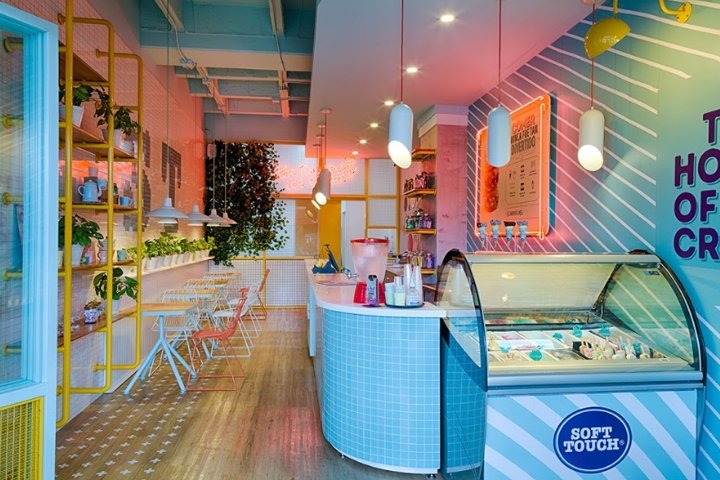 Soft Touch 冷冻酸奶，Plasma Nodo，麦德林 – 哥伦比亚