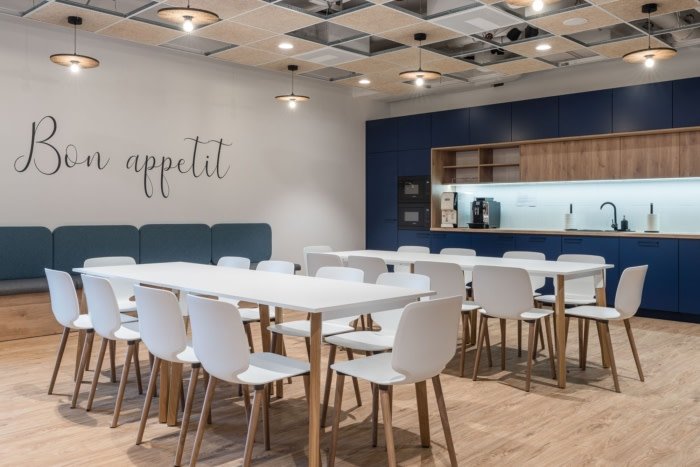 索理思办公室由 BIT Creative Barnaba Grzelecki 设计