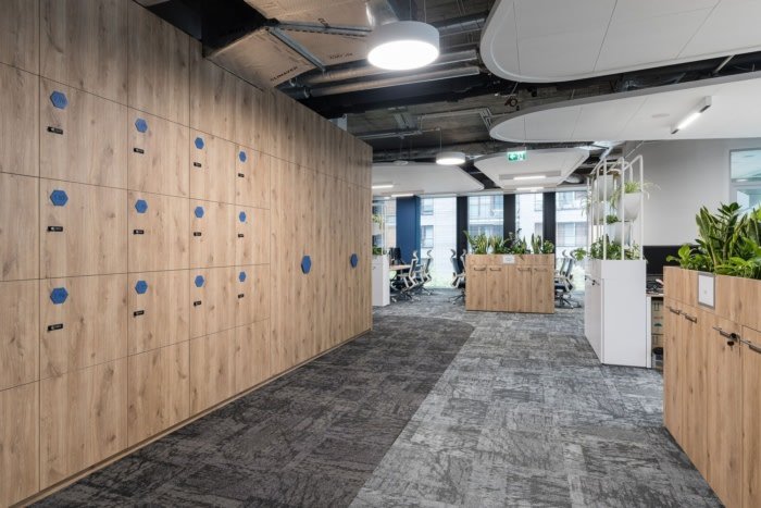 索理思办公室由 BIT Creative Barnaba Grzelecki 设计