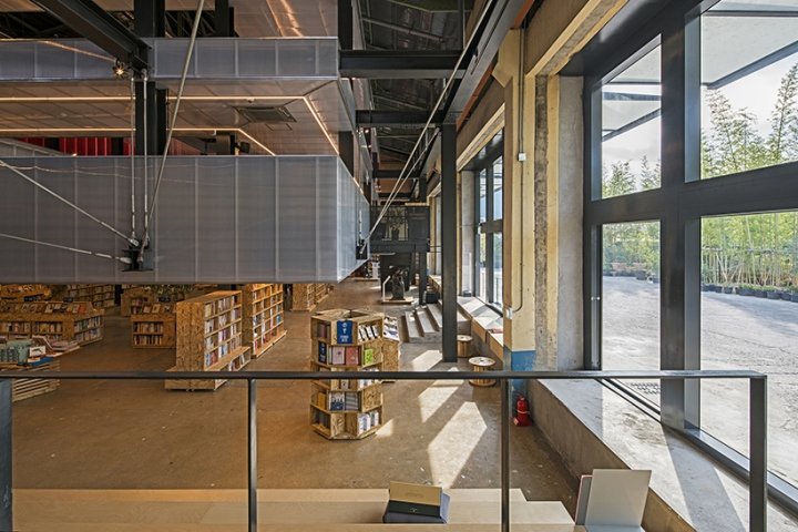 由 Woohyuck Park 和 Yanolja Design LAB 为 Yes24 F1963 设计的空间，韩国釜山