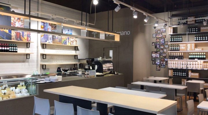 SpazioSanpa 餐厅,由 AFA Arredamenti 设计,米兰 – 意大利 SpazioSanpa 餐厅,由 AFA Arredamenti 设计,米兰 – 意大利