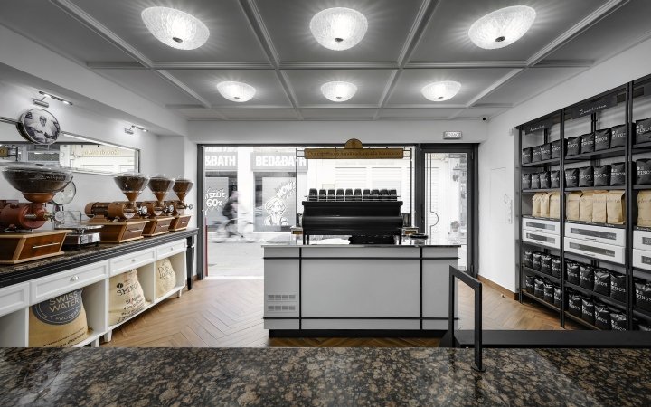 SpinosCoffee 微型烘焙厂，AndreasPetropoulos，卡拉马塔 – 希腊