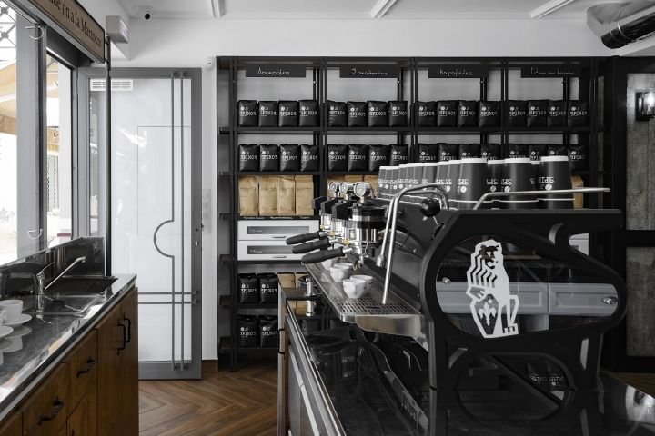 SpinosCoffee 微型烘焙厂，AndreasPetropoulos，卡拉马塔 – 希腊