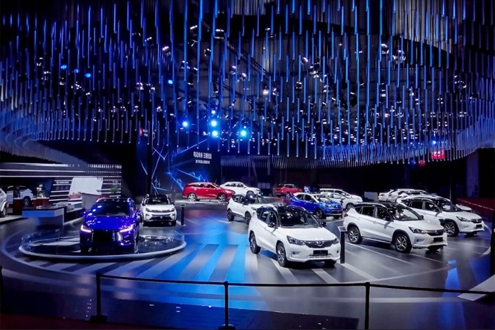 创新精神 – 由 VAVE GmbH 设计的比亚迪展位，中国上海