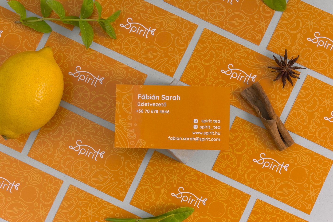 Holloka Studio 的烈酒茶