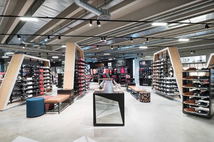 Sport Förg 由 Konrad Knoblauch GmbH 设计，Friedberg – 德国