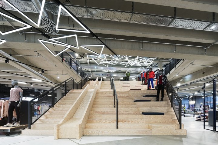 Sport Förg 由 Konrad Knoblauch GmbH 设计，Friedberg – 德国