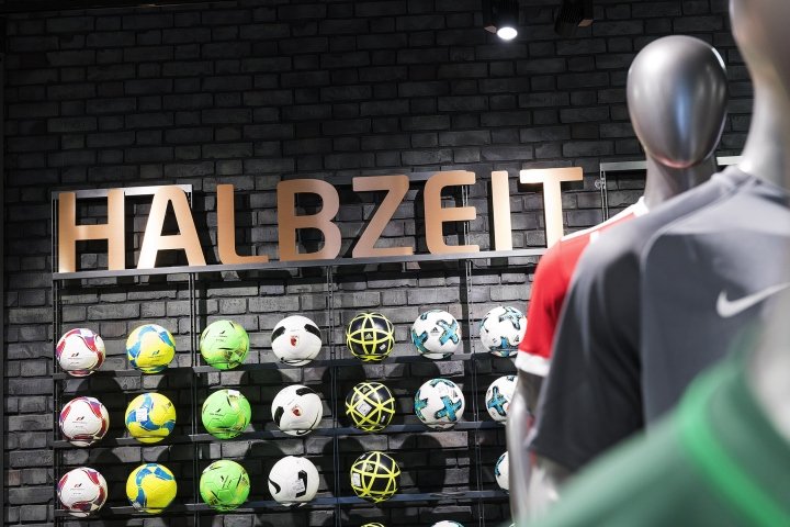 Sport Förg 由 Konrad Knoblauch GmbH 设计，Friedberg – 德国