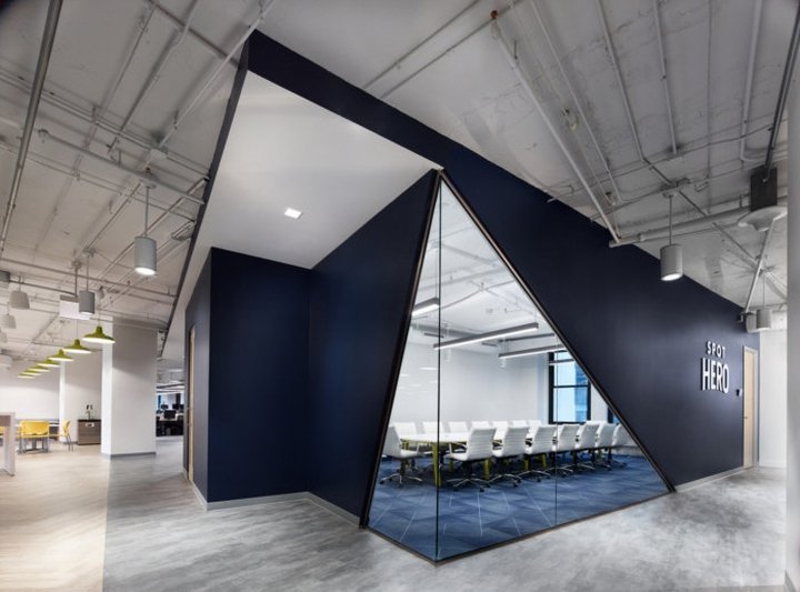 SpotHero 办公室,由 BOX Studios 设计,芝加哥 - 伊利诺伊州 SpotHero 办公室,由 BOX Studios 设计,芝加哥 - 伊利诺伊州
