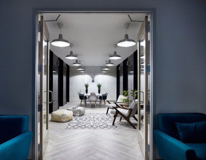 SpotHero 办公室,由 BOX Studios 设计,芝加哥 - 伊利诺伊州 SpotHero 办公室,由 BOX Studios 设计,芝加哥 - 伊利诺伊州