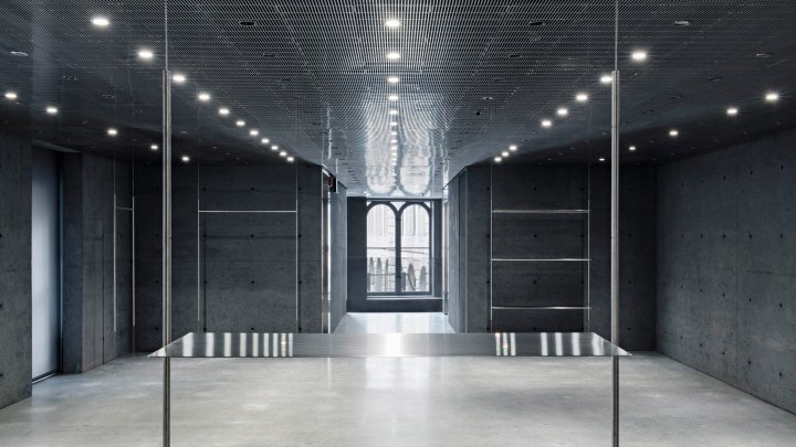 Ssense 商店由 David Chipperfield Architects 设计，加拿大蒙特利尔