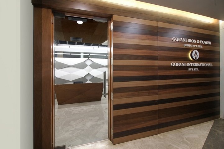 印度孟买 Archrysalis 设计的 Gopani 钢铁电力办公室