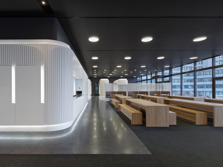 员工餐厅 / Schleicher ragaller architekten