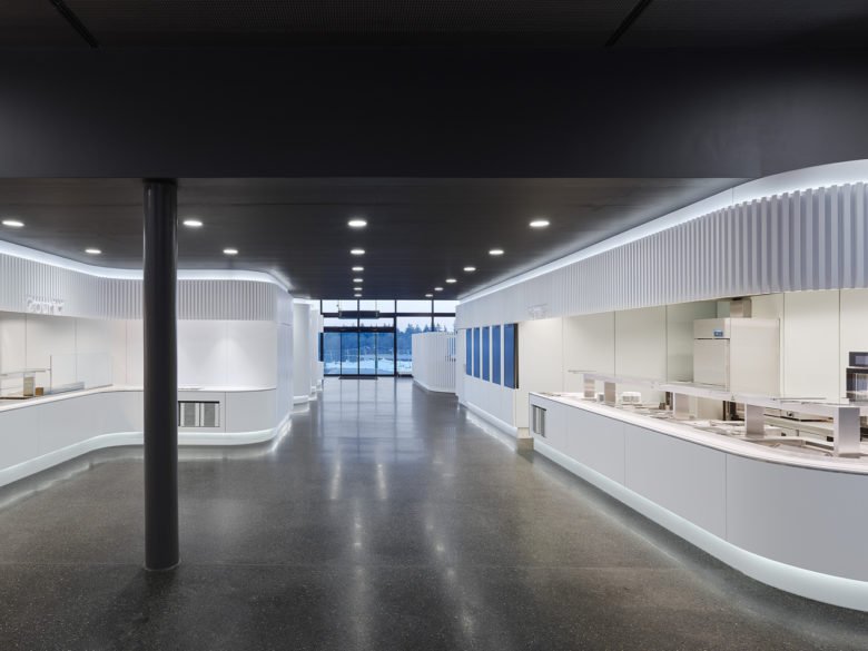 员工餐厅 / Schleicher ragaller architekten