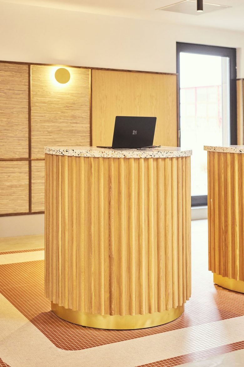 Notiz 酒店将弗里斯兰特色与奢华融为一体