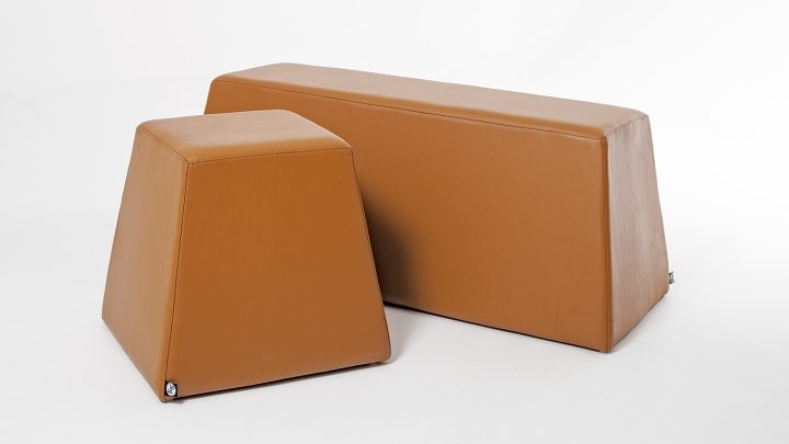 Liqui Group 的史蒂夫凳子和长凳