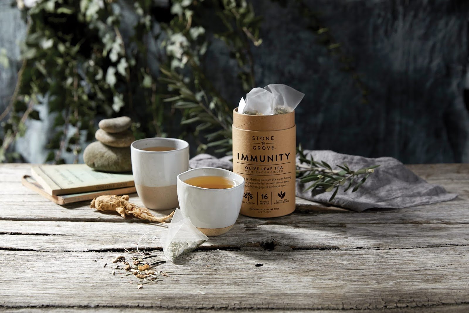 由 Chimera Design 设计的 Stone & Grove