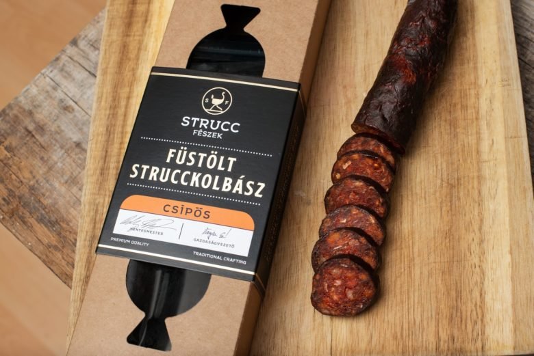 StruccFészek 鸵鸟香肠 by Sure