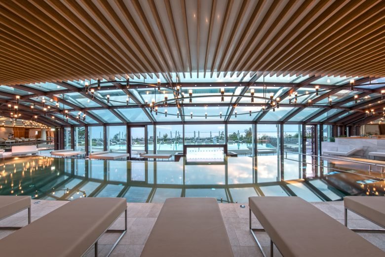 Studio Apostoli 的 Porttopiccolo 水疗中心